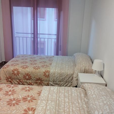 Apartamento San Andres カラタユー エクステリア 写真